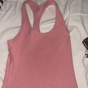 Lululemon Nulu tank